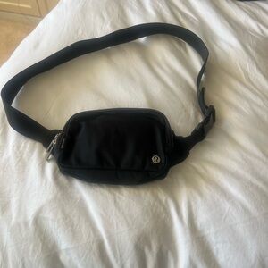 Never used lululemon everywhere 1L crossbody bag, black